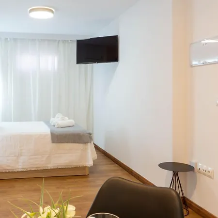 Raul Romero , Center And *